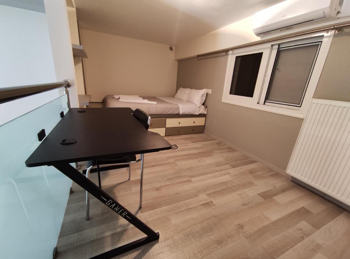 Kalamata City Loft Daire Dış mekan fotoğraf
